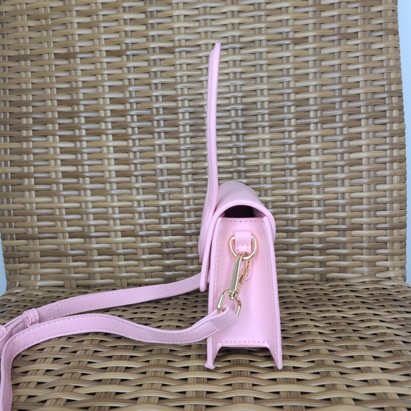 Truly X Barbie Limited Edition Pink Mini Bag Heart Shaped Handle & Crossbody - Picture 8 of 16